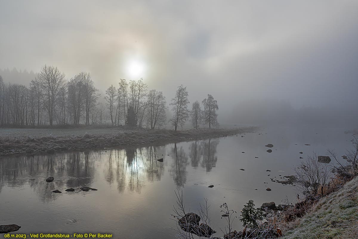 Ved Grotlandsbrua ca. klokka 10.30