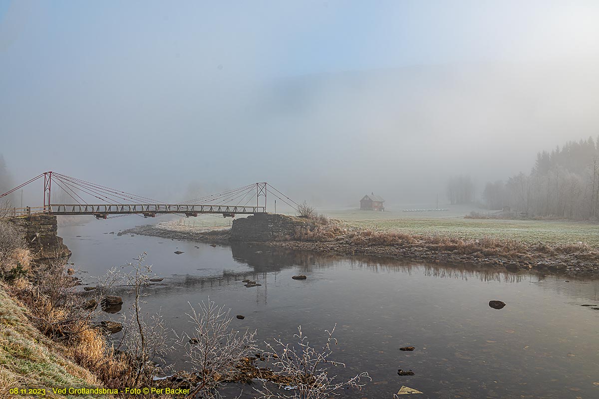 Ved Grotlandsbrua ca. klokka 10.30