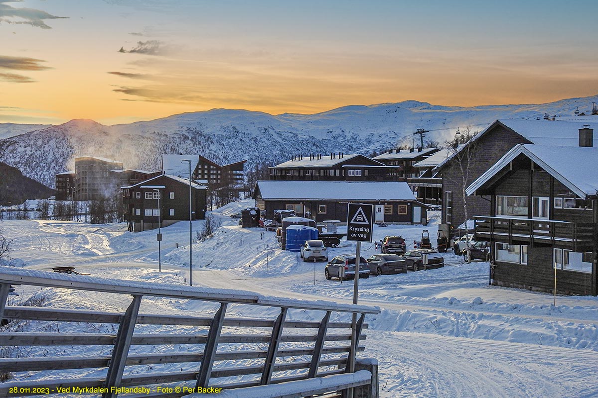 Ved Myrkdalen Fjellandsby