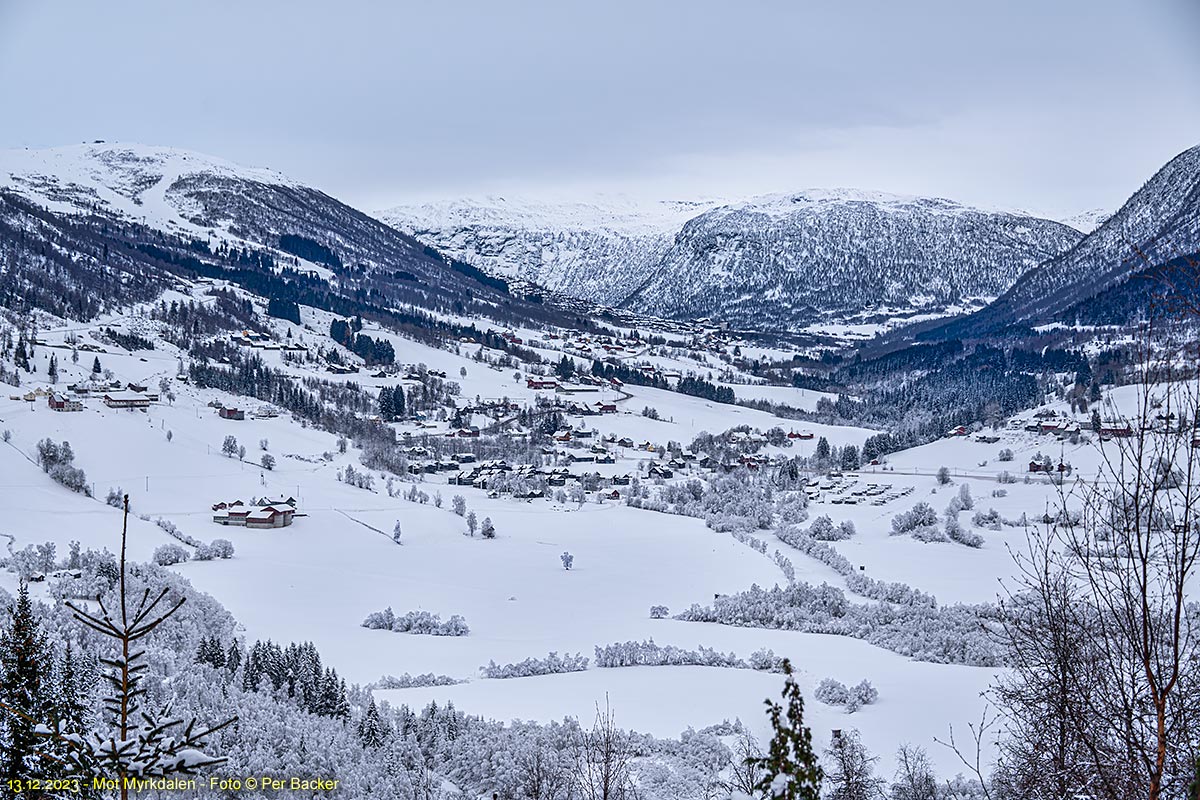 Mot Myrkdalen