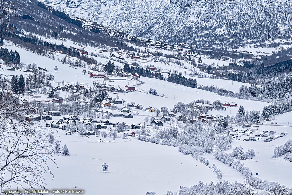 Mot Myrkdalen