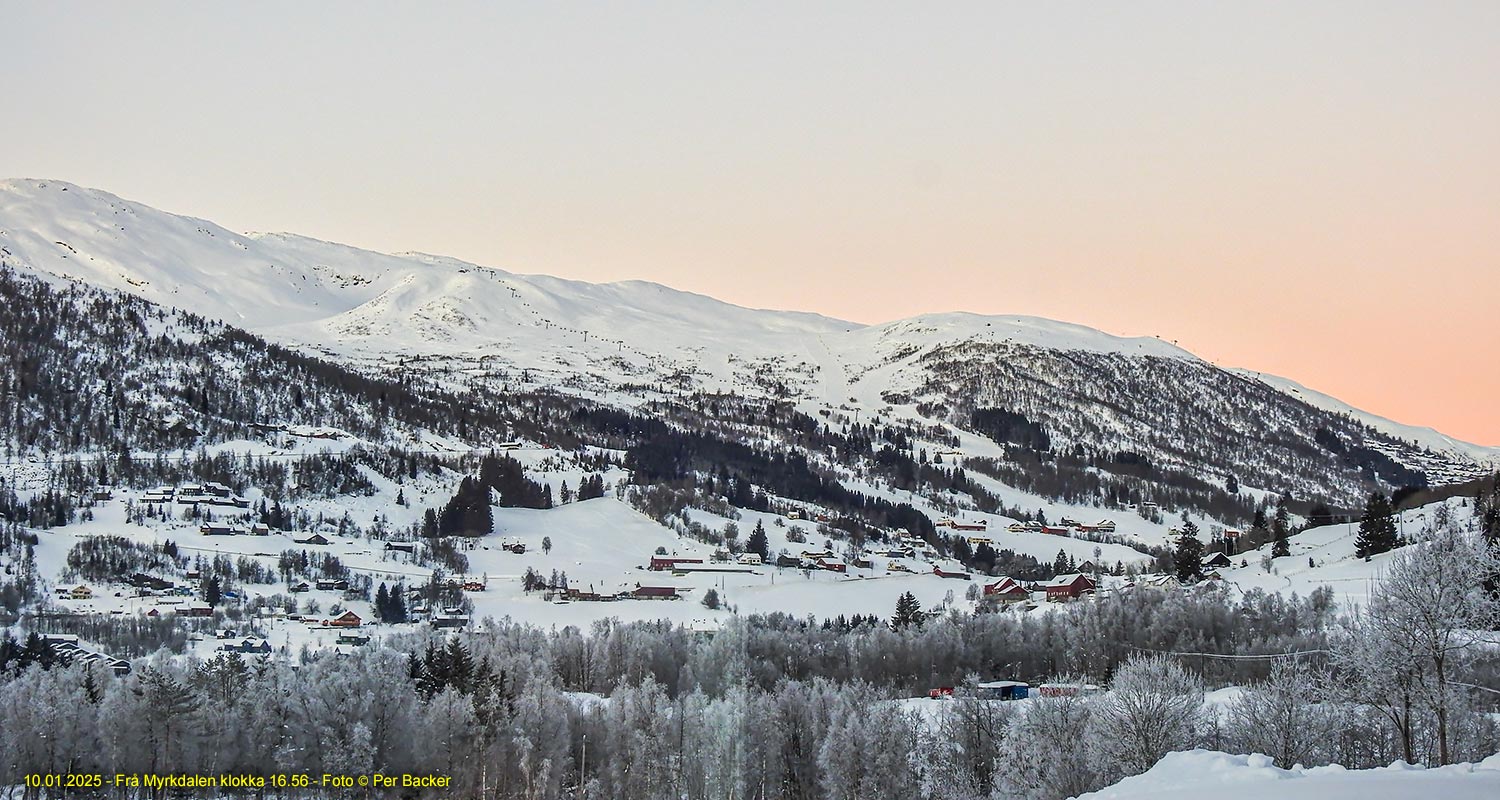 Frå Myrkdalen klokka 16.56