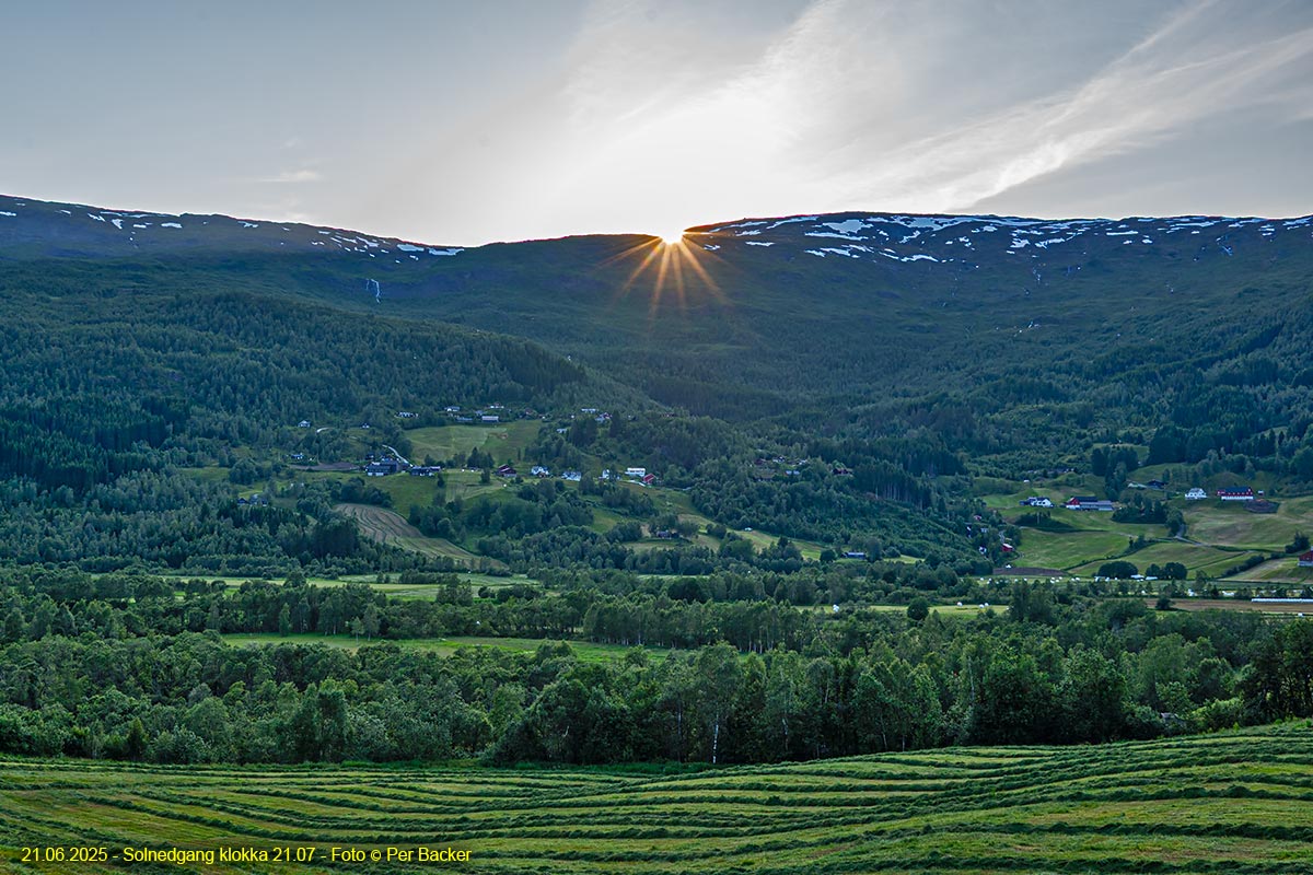 Solnedgang klokka 21.07