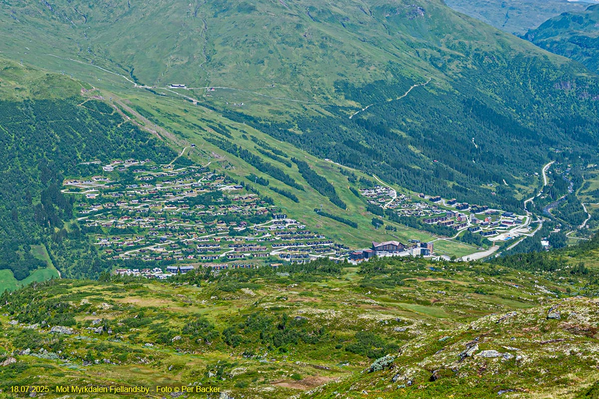 Mot Myrkdalen Fjellandsby