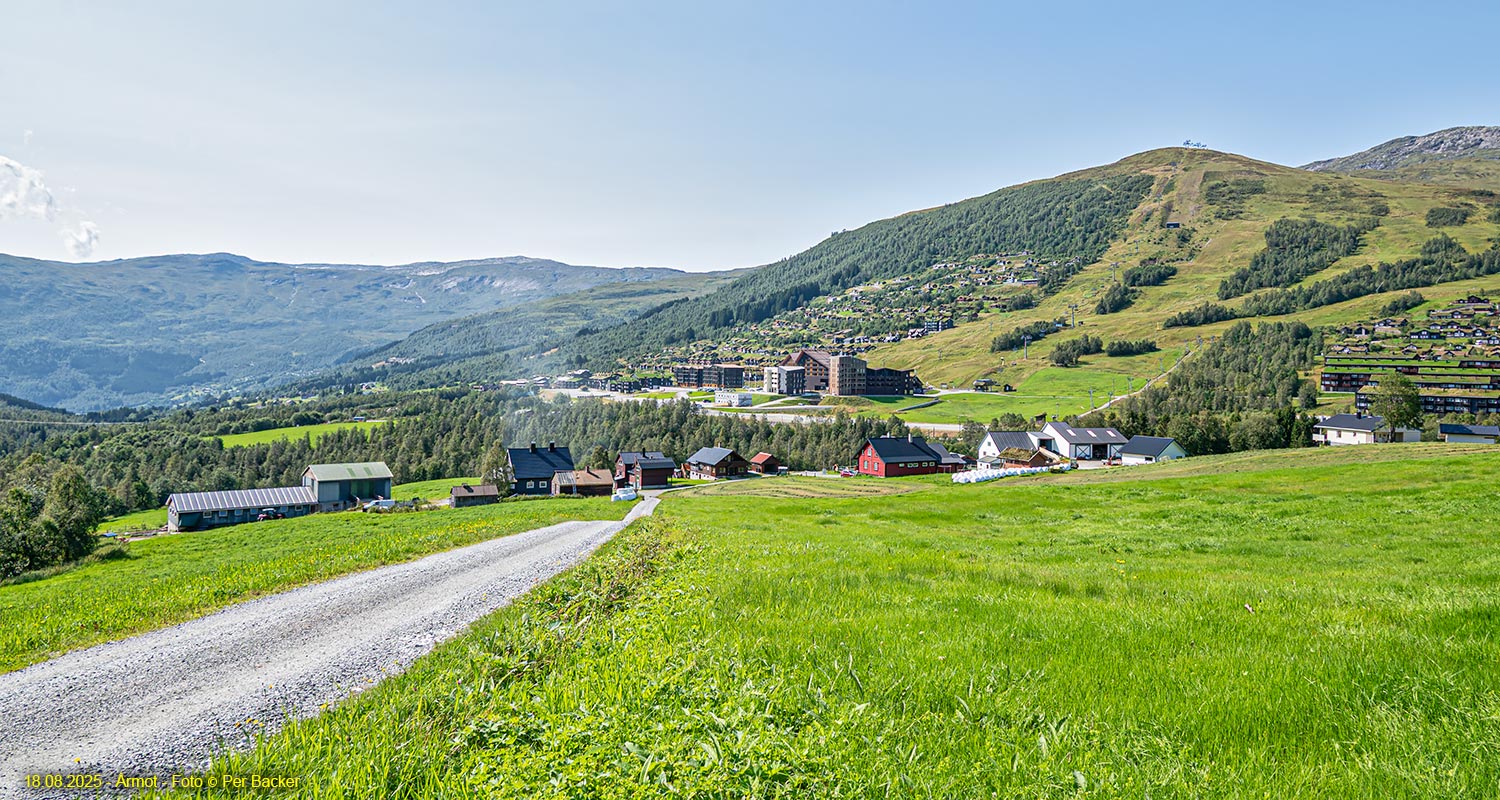 Frå Årmot