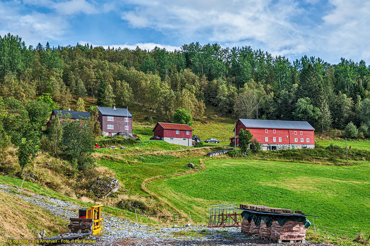 Frå Arnetveit