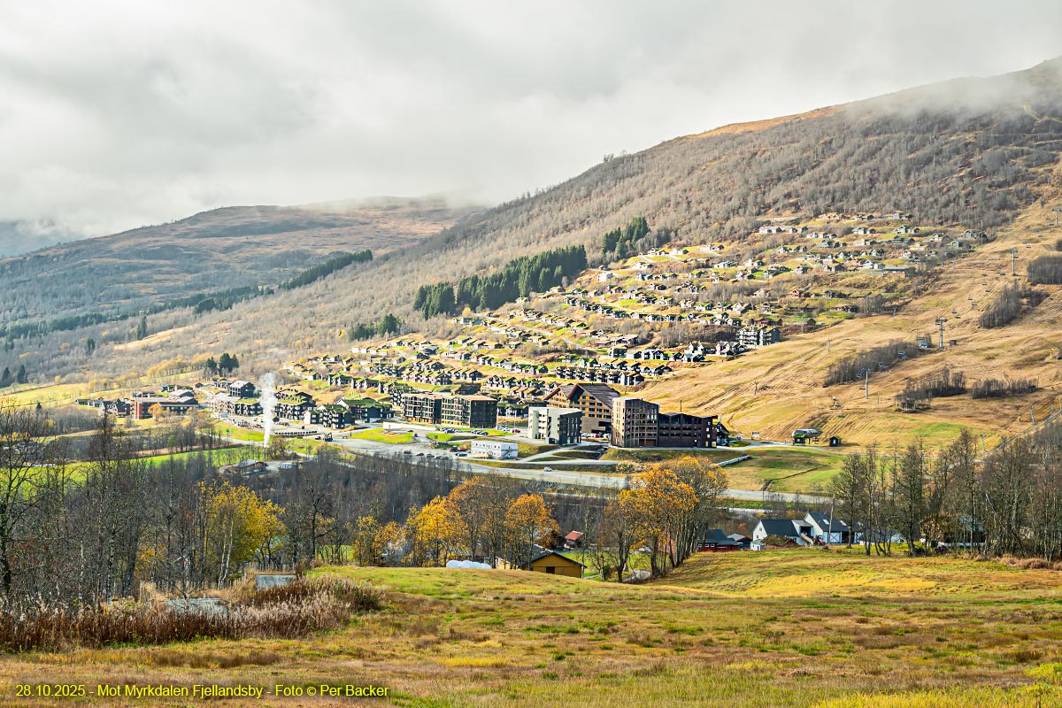 Mot Myrkdalen Fjellandsby
