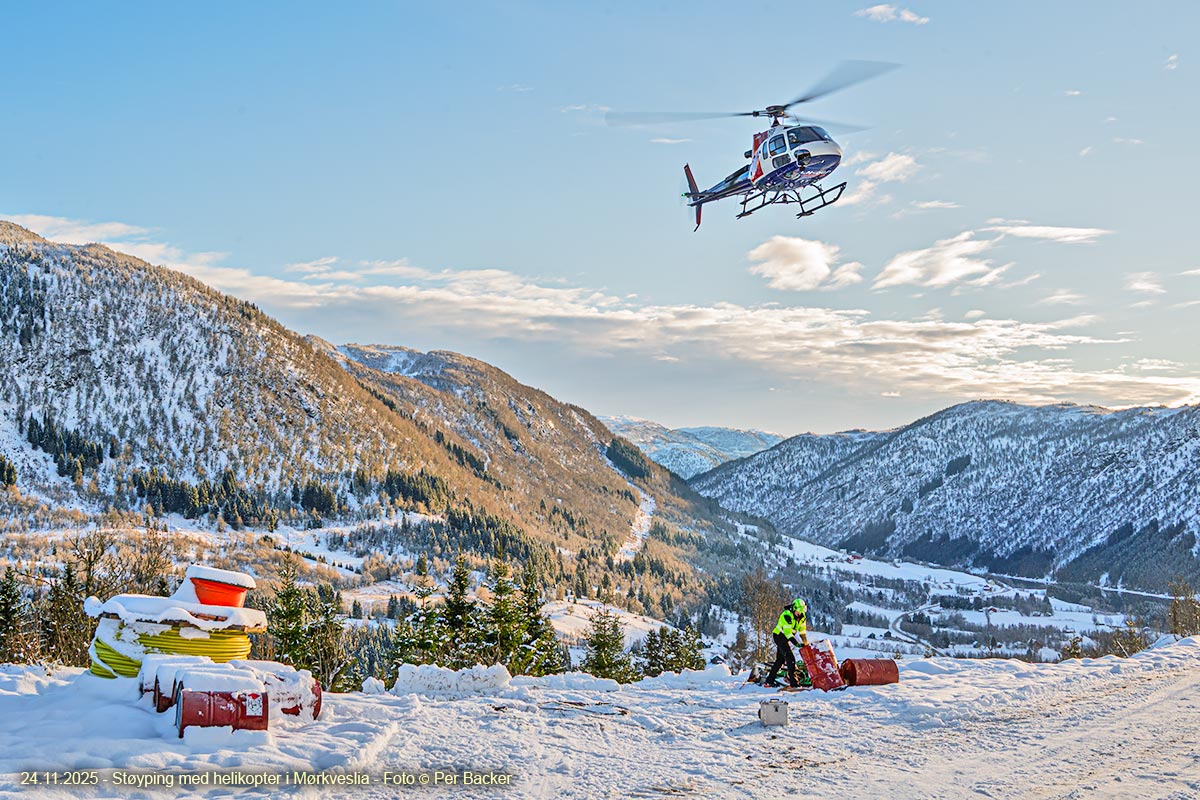 Støyping med helikopter i Mørkveslia
