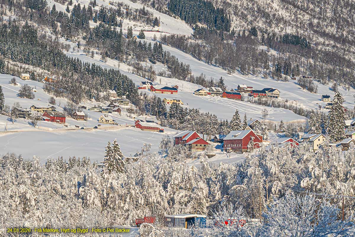 Frå Mørkve, Hyrt og Bygd