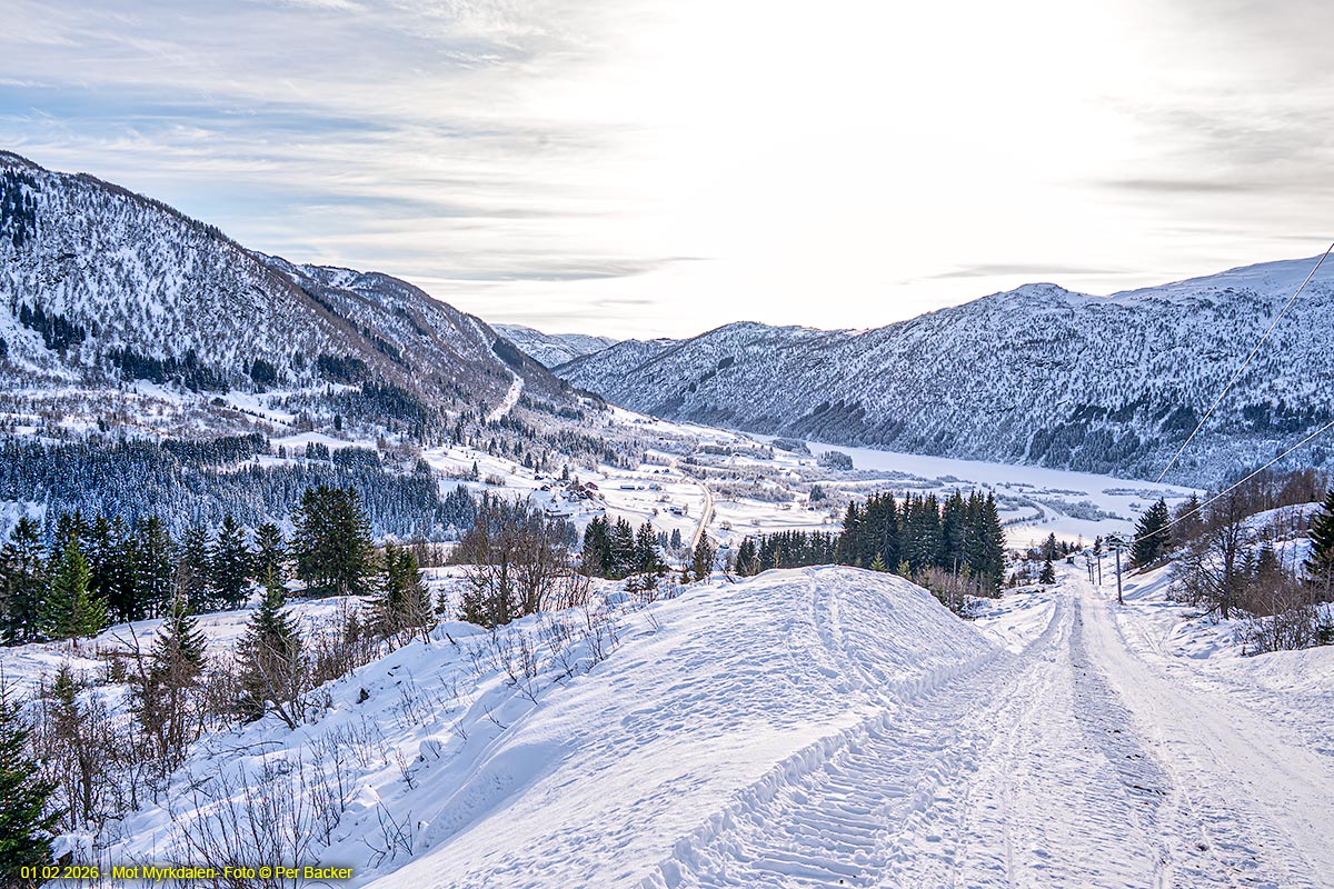 Mot Myrkdalen