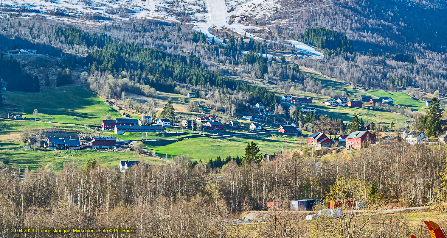 Lange skuggar i Myrkdalen