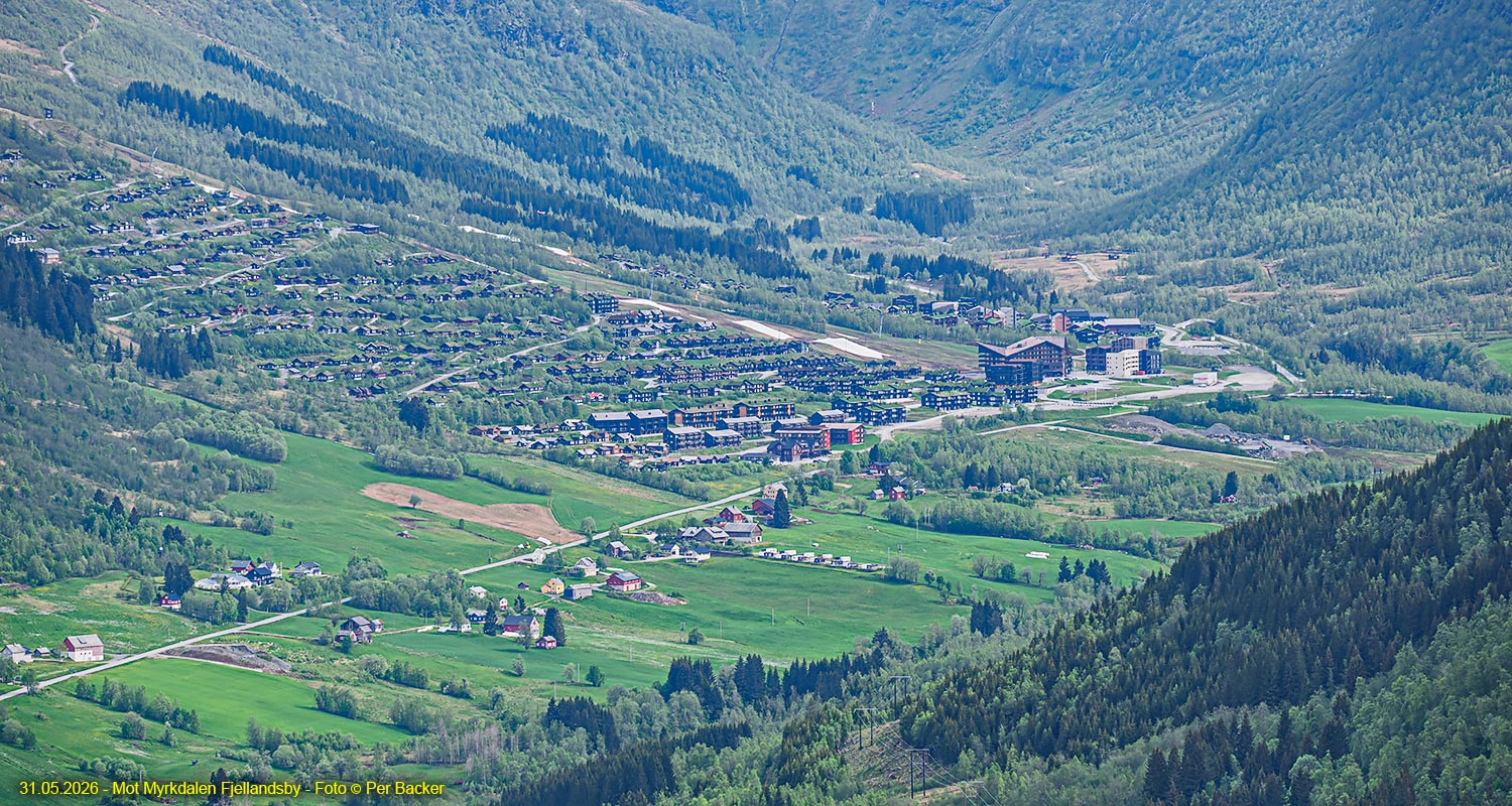 Mot Myrkdalen Fjellandsby